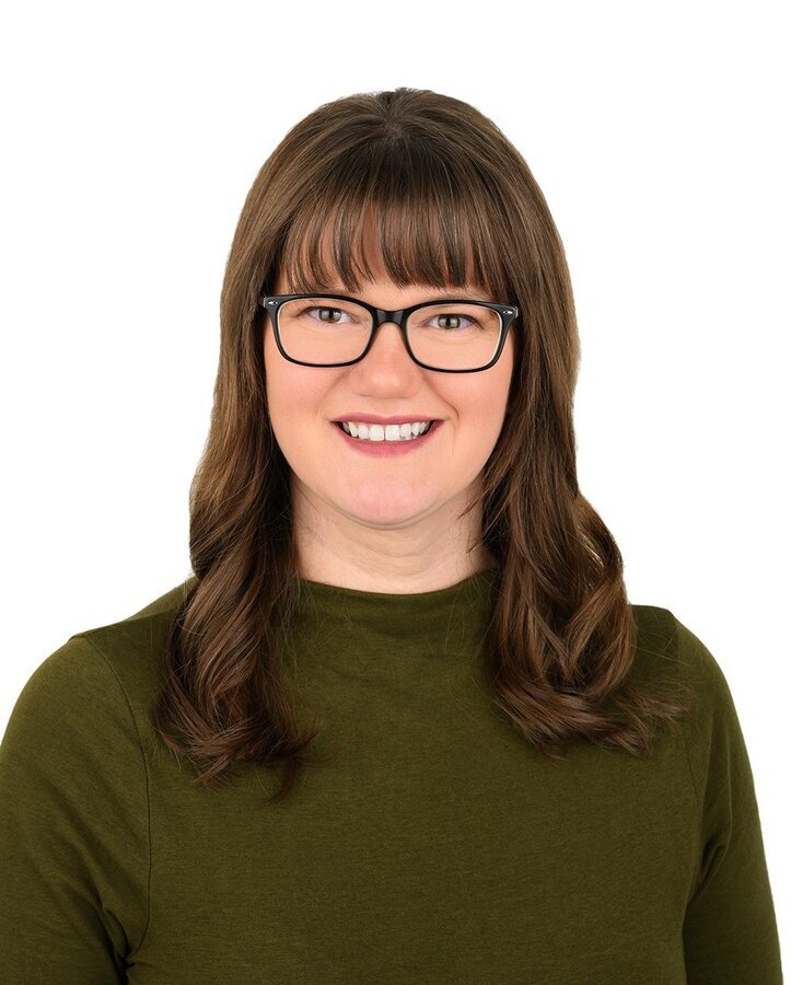 Danielle Schroeder Agent Photo